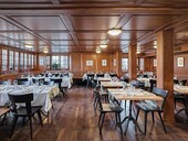 A été rénovée thermiquement : la partie la plus ancienne de l'ancien Tobelhof avec les salles de restaurant