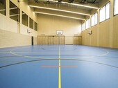 Le gymnase du complexe scolaire de Cormanon a été reconstruit en bois.